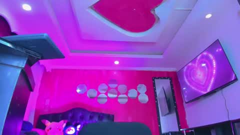 tiffanymackensyy69 online show from June 25, 1:25 am