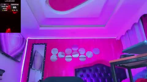 tiffanymackensyy69 online show from July 17, 12:16 am