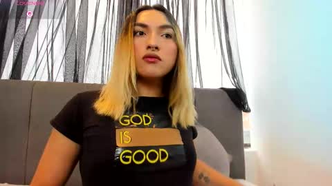   online show from March 13, 12:44 pm