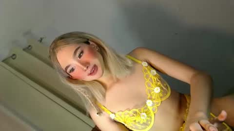 iloveyou AZ online show from March 16, 5:44 am