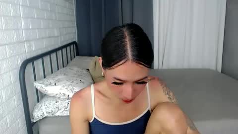 Chloe online show from April 28, 2:10 am