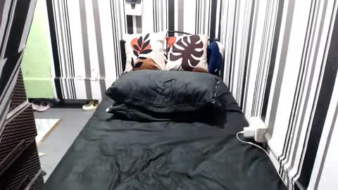 tsjussy online show from February 2, 7:13 pm