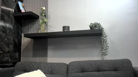 Lexi Longg online show from August 6, 6:37 pm