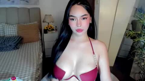 Graciella online show from April 25, 3:09 pm