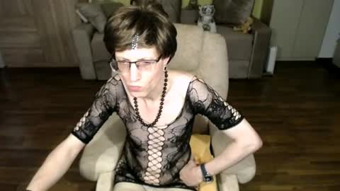 Clementine online show from July 22, 12:09 pm