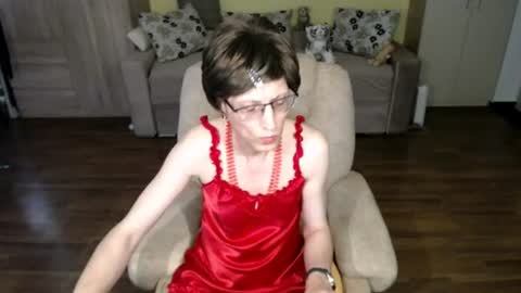 Clementine online show from July 28, 11:17 am