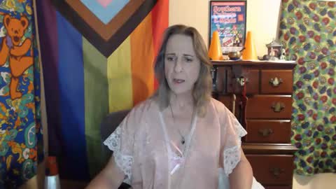 twocumkerry online show from February 18, 6:54 am