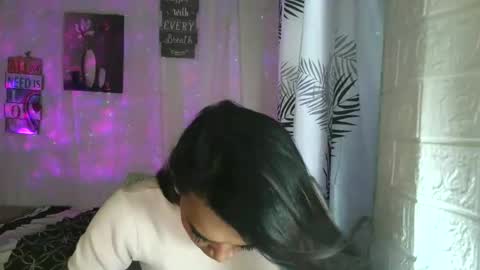 Ms. Criza online show from February 3, 3:37 am