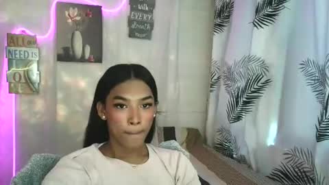Ms. Criza online show from May 4, 2:27 am