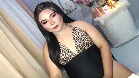 KENDRA CUTIEE online show from January 17, 5:31 pm