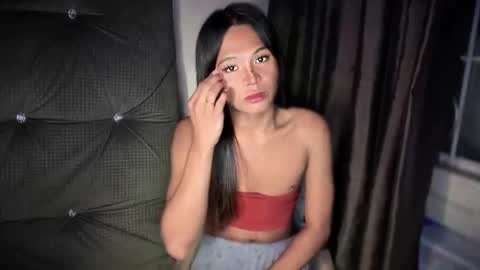 ur_new_obsession online show from February 3, 1:49 pm