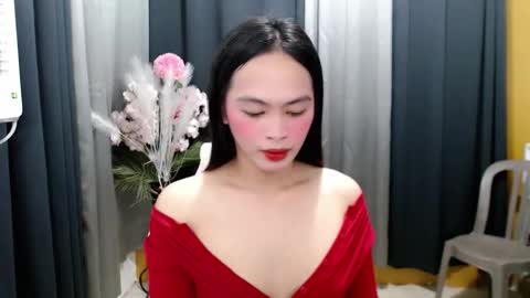 urasiancumgirl_ online show from May 4, 6:40 am
