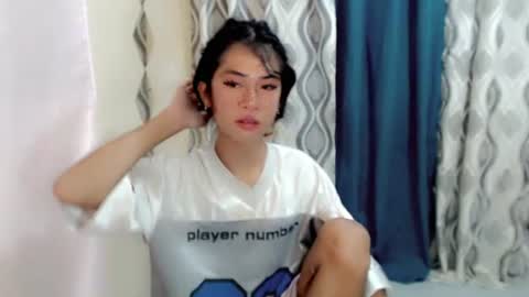 urasianyana online show from June 13, 3:06 am