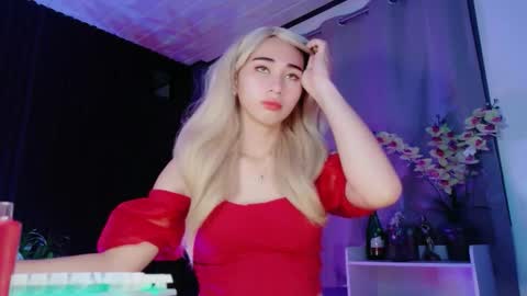 urfave_bbgirl online show from February 13, 1:07 pm