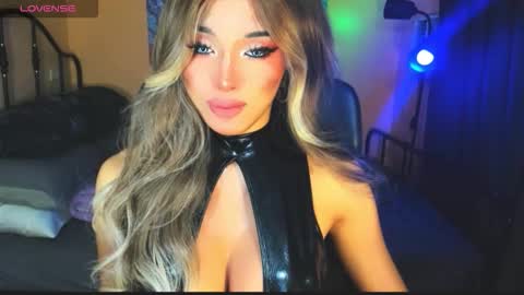 My bella 3 online show from November 16, 2:27 pm