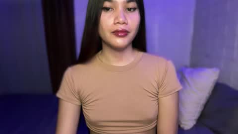 urhottylicious_cum online show from May 13, 9:40 am