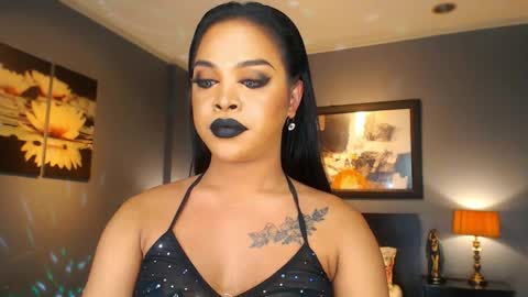 UrMajestyTyra online show from April 23, 5:37 am