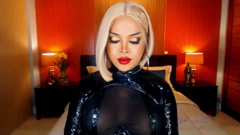 UrMajestyTyra online show from July 1, 12:44 am