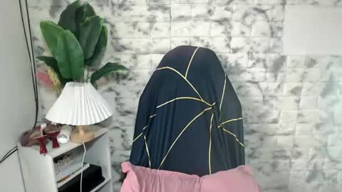 ursweet_amber7 online show from March 9, 4:49 am