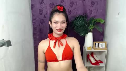 ursweet_amber7 online show from May 11, 12:10 pm