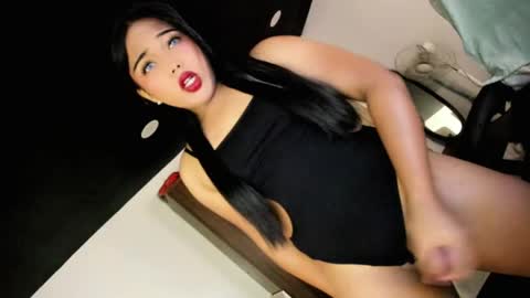 JESS - DONT FORGET TO FOLLOW ME AND GIVE ME THUMBS UP online show from June 6, 1:45 am