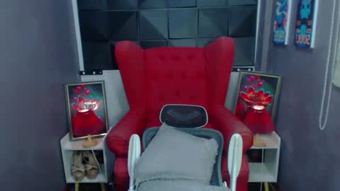 JM  DONT FORGET TO FOLLOW ME online show from March 6, 9:39 pm