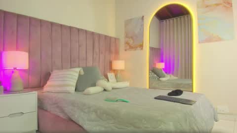 valentino_moretti online show from February 13, 2:13 pm