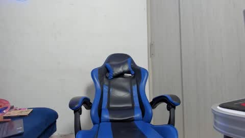 valeria_hustoon online show from March 5, 12:59 am