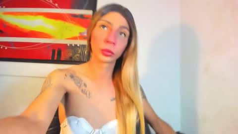 valeriapinkk online show from March 15, 8:45 pm