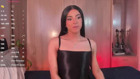 Cinnamon  online show from June 3, 8:01 pm