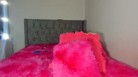 Vanessa online show from October 25, 5:02 am