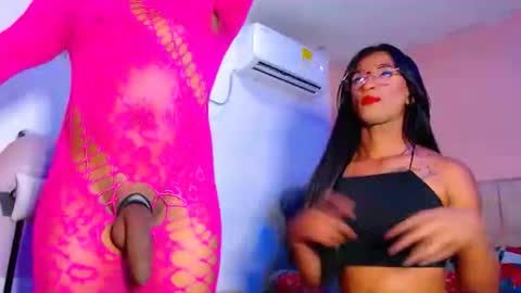 vannesa01 online show from April 28, 8:02 pm