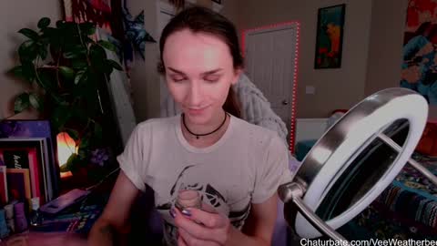 Snapshot of veeweatherbee chatting on January 31, 10:20 am Violet Weatherbee online show from January 31, 10:20 am