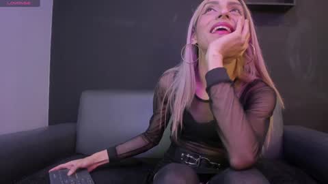 Victoria online show from December 6, 8:01 pm