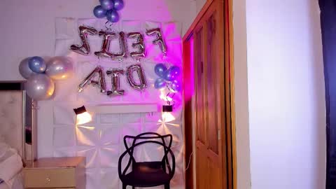 violett_divine online show from January 17, 4:31 am