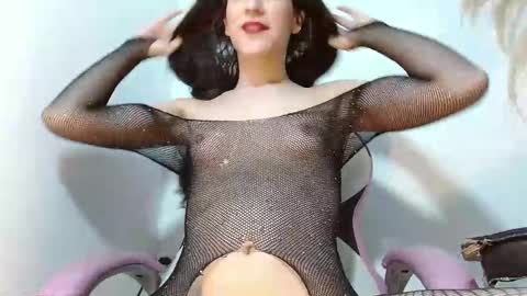 Snapshot of violetta_tss chatting on December 4, 3:20 am Princess Violet Valerious Follow me IGX violetvalerious online show from December 4, 3:20 am