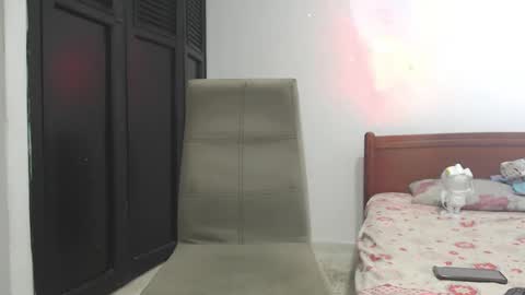 Snapshot of violetta_tss chatting on February 20, 9:31 pm Princess Violet Valerious Follow me IGX violetvalerious online show from February 20, 9:31 pm