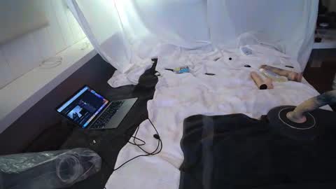 vivienne_maxwell online show from January 31, 11:25 pm