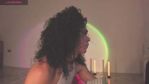 Venus  Vanessa online show from May 11, 12:32 pm