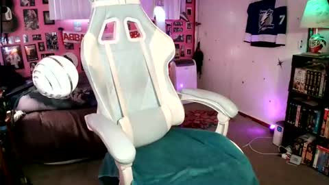 Wolfie online show from July 1, 9:59 pm