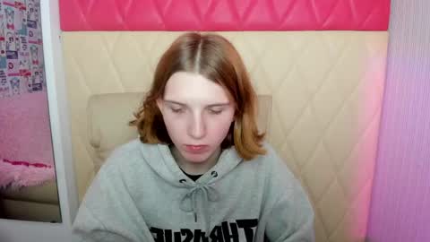 Sophie online show from April 21, 2:15 am