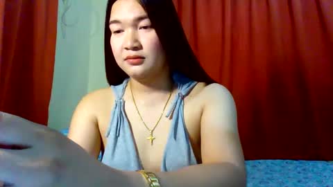 HI IM PAULINE online show from December 18, 2:10 am