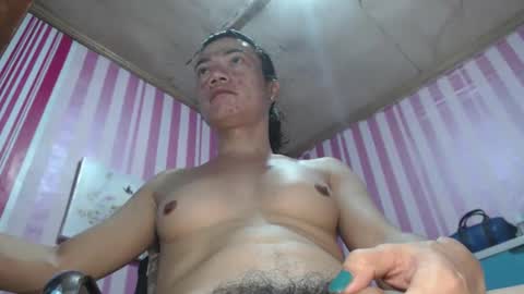 xxrowenatastycockforyouxx online show from April 28, 2:21 am