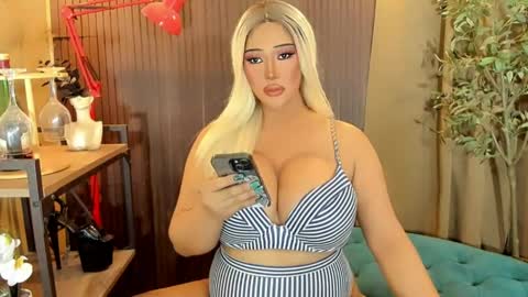 xxtastefullayeshaxx online show from April 29, 7:53 pm