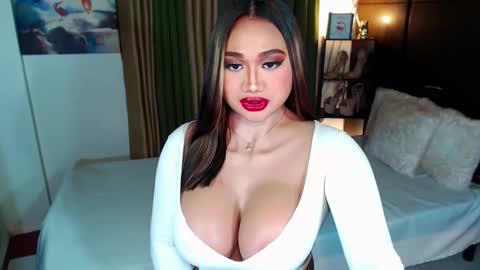 OLIVIA online show from January 13, 2:42 pm