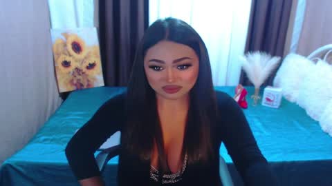 OLIVIA online show from May 2, 6:02 pm