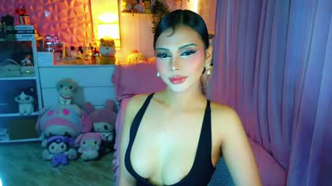YANG AUDREY LONE online show from July 20, 9:28 pm
