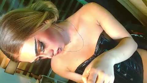 miss yasii online show from June 13, 4:07 pm