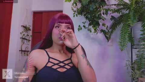 yeriawaddell  online show from March 24, 10:26 pm