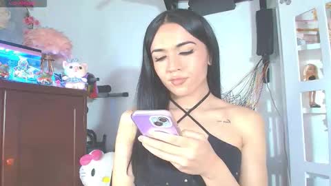 yiyii9 online show from March 17, 7:38 pm